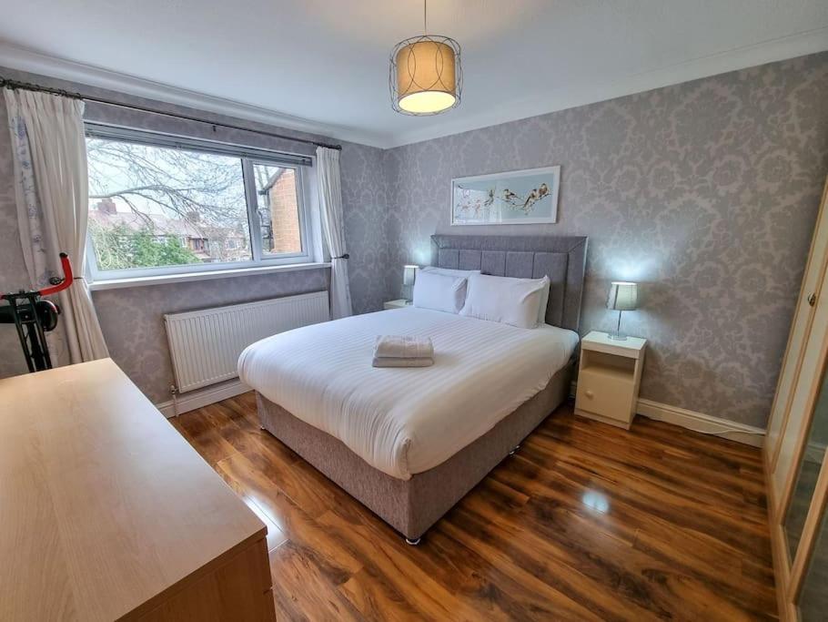 Stunning Family Home Close To The City Centre แมนเชสเตอร์ ภายนอก รูปภาพ